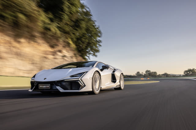 Front Left Three Quarter Image - 1785